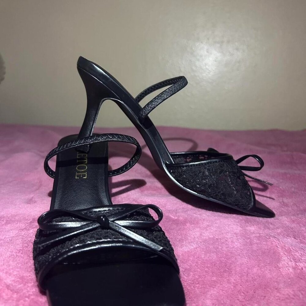 Women's Black Footwear